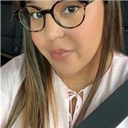 Profesora titulada en ingeniería especializada en la rama pero también con amplios conocimientos en otras ramas.